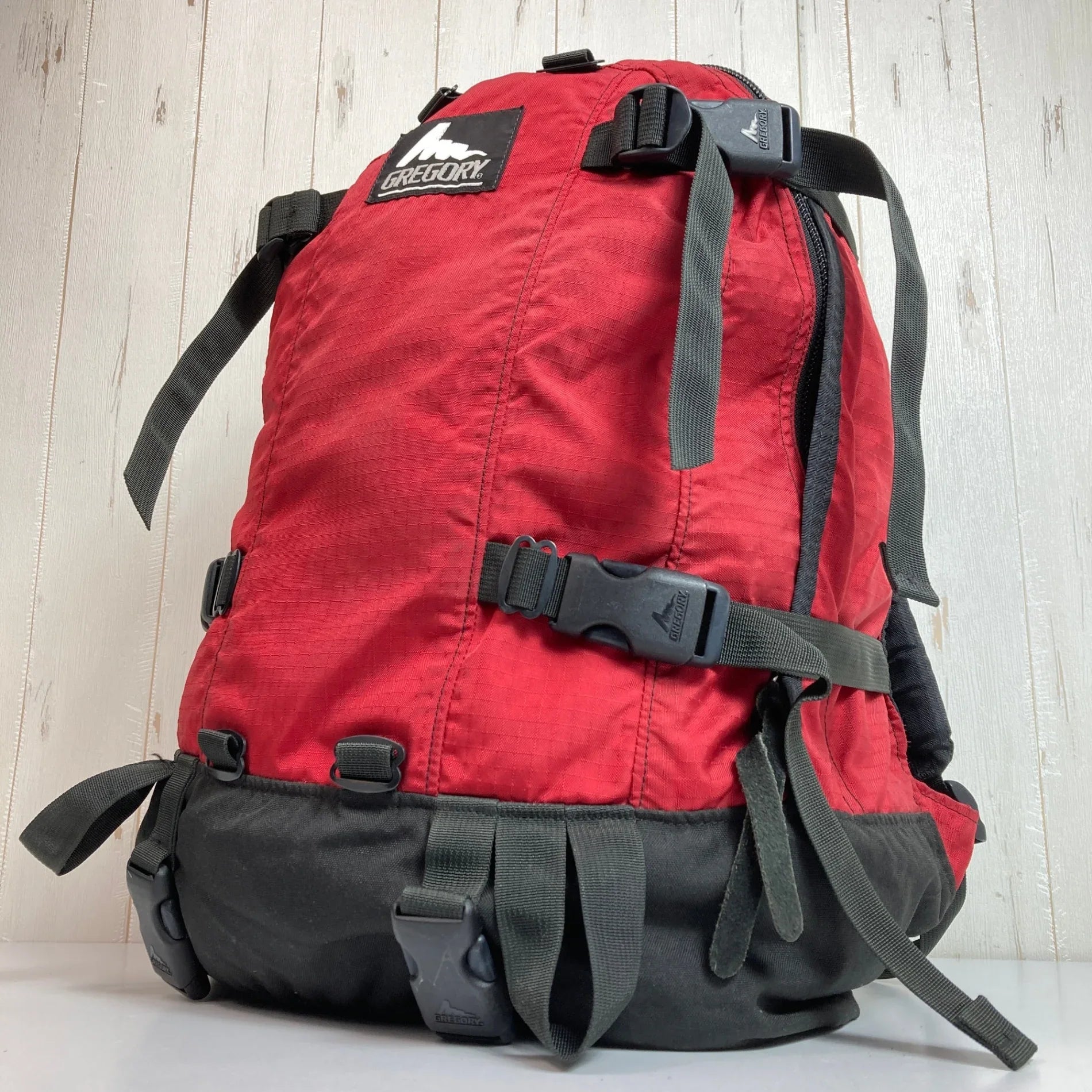 【銀タグ】新品未使用GREGORY赤テールメイトmade inUSAシルバータグ 00s USA製 GREGORYグレゴリー 銀文字タグ テールメイト ナイロン
