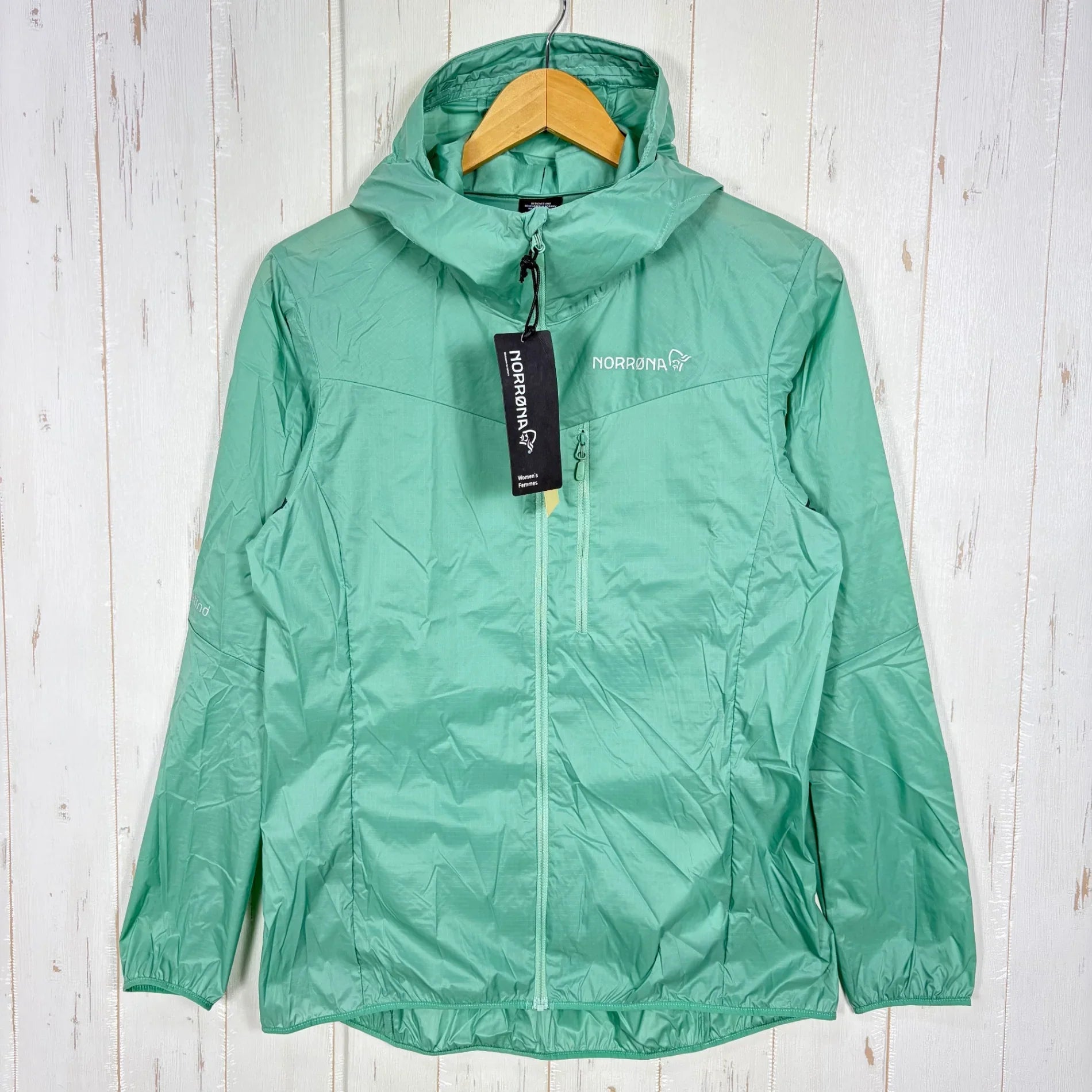 【Women's S グリーン系】 Norrona ( ノローナ ) ファルケティンド エアロ60 フード W's Falketind Aero60 Hood W's 1809-22 3010 Malachite G Women's S グリーン系】 Norrona ( ノローナ ) ファルケティンド