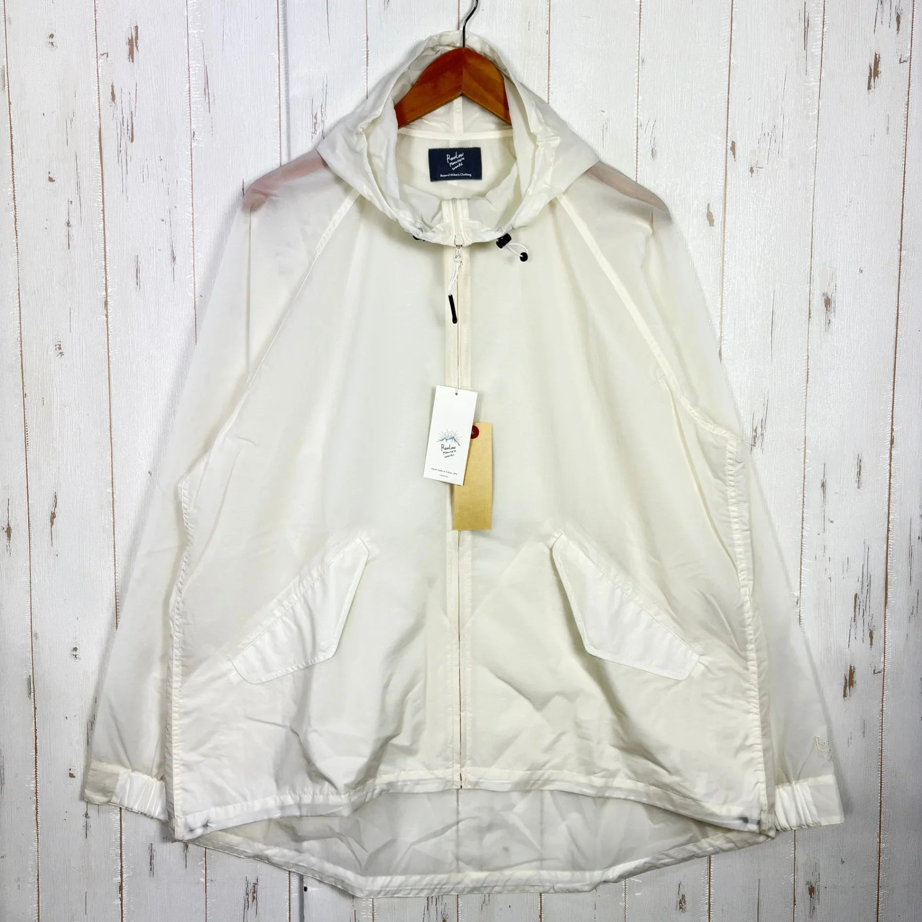【Unisex 2 アイボリー系】 Rawlow Mountain Works ( ロウロウマウンテンワークス ) エアリー フーディー Airy Hoodie Ecru z00058958 Ecru ウィンドシェル Unisex 2 アイボリー系】 Rawlow Mountain Works ( ロウロウマウンテン
