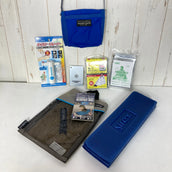 【OneSize ブルー系】 Montbell ( モンベル ) ・マイクロネット・シットレックス等 座布団・エマージェンシーシート・マイクロファイバータオル・シグナルミラ-・トイレットペーパーホルダー・ポイズンリムーバー セット 計7点セット バルク販売 卸売り