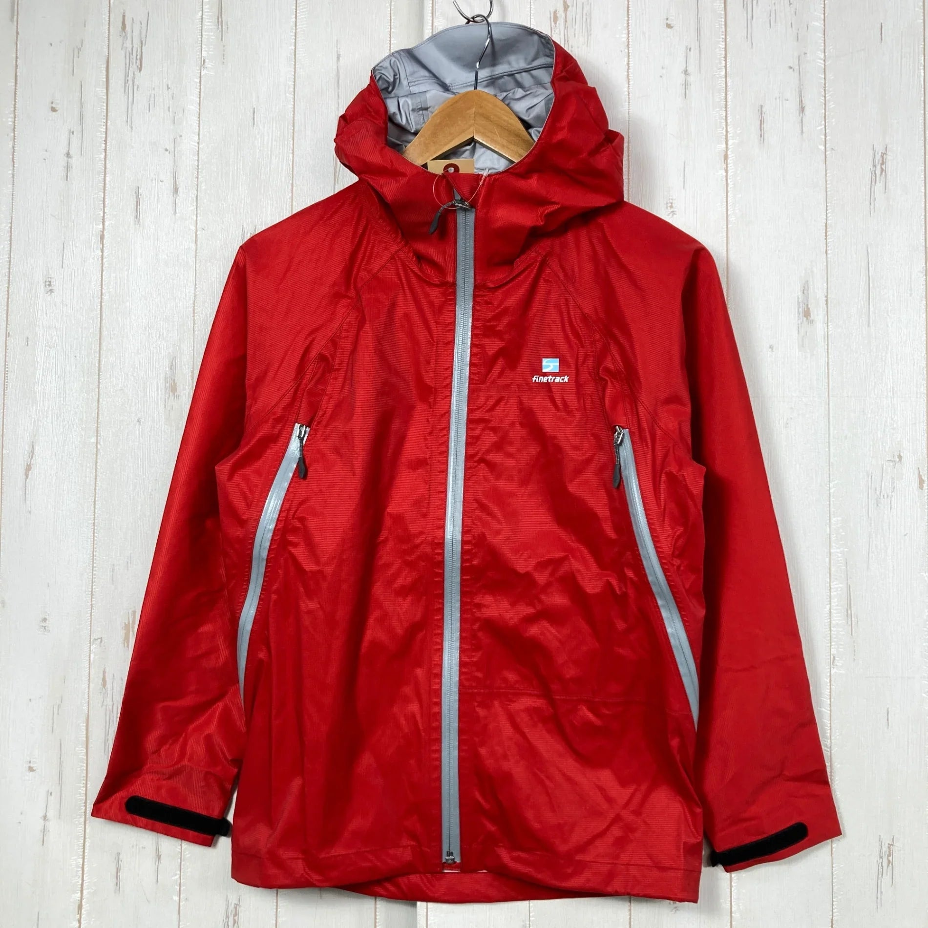 【Men's S レッド系】 Finetrack ( ファイントラック ) エバーブレス フォトン ジャケット ナイロン ウェア トップス アウター ジャケット レインシェル z00059187  レインシェル Men's S レッド系】 Finetrack ( ファイントラック ) エバーブレス