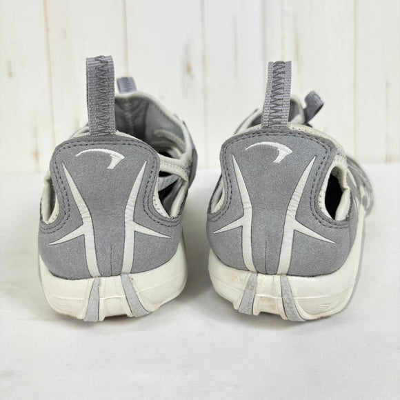 【Unisex 26.0cm グレー系】 Inov8 ( イノヴェイト ) レコライト 190 UNI Recolite 190 UNI GRAY/WHITE (GYWH) 軽量 クイックシューレース ヒール踏み履き対応 フットウェア サンダル z00061468 GRAY/