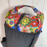 【S レッド系】 LiteAF（ライトエーエフ） プリンテッド ダイニーマ 20L カーブ フレームレス PRINTED DYNEEMA 20L CURVE FRAMELESS GROOVY BLOOMS バッグ ストレージ バックパック デイパック - 【公式】2ndGEAR（セカンドギア）Webショップ【登山用品・アウトドア用品専門 買取販売店】