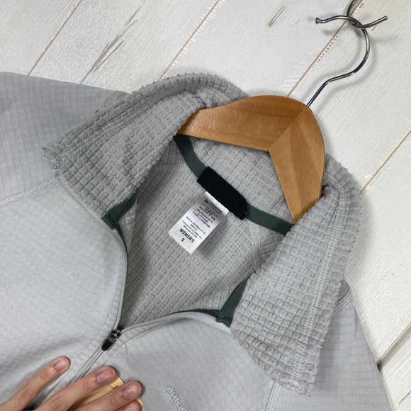 【Women's S グレー系】 2010 Patagonia ( パタゴニア ) R1 プルオーバー R1 Pullover FOG ポーラテック パワー ドライ グリッド フリース ポリエステル ウェア トップス アウター ジャケット フリース z00061655