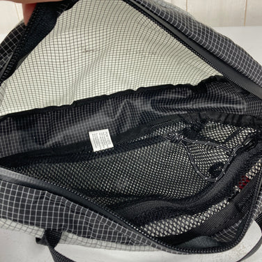 【OneSize グレー系】 Black Diamond ( ブラックダイヤモンド ) ベータライト サテライト バッグ Beta Light Satellite Bag ナイロン バッグ ストレージ 外付けポーチ z00059625  外付けポーチ バッグ スト