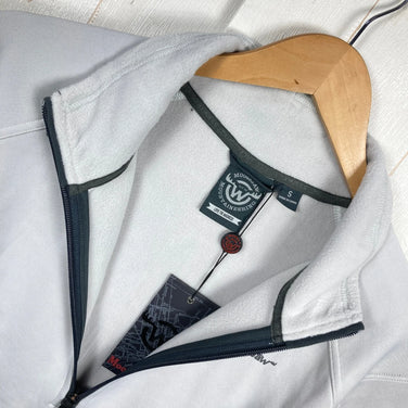 Men's Small Gray MooseJaw Great Stretch 1/2 Zip Fleece Hoodie. Hard-to-find polyester outerwear, soft jacket.