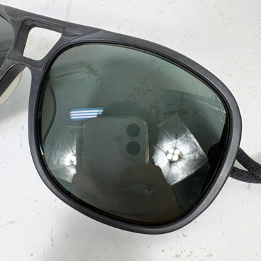 【OneSize ブラック系】 Ombraz（オンブラズ） クラシック アームレス サングラス Classic Armless Sunglasses ウェア ウェア小物 アイウェア サングラス z00058740  サングラス アイウェア ウェア小物 ウェア