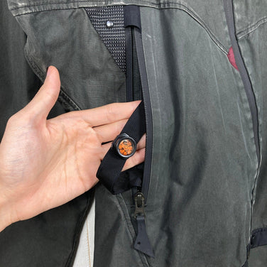 【Women's S チャコール系】 Klattermusen ( クレッタルムーセン ) エイナリーダ ジャケット Einride Jacket Eta-Proof撥水コットン フーディ International Women's  コットン アウター ジャケット トッ