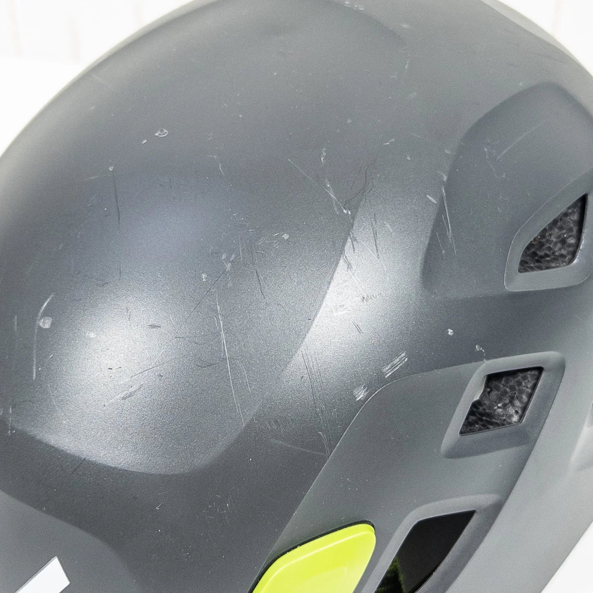 【M/L グレー系】 Black Diamond ( ブラックダイヤモンド ) ハーフドーム ヘルメット z00052776 ヘルメット - 【公式】2ndGEAR（セカンドギア）Webショップ【登山用品・アウトドア用品専門 買取販売店】