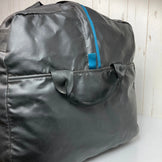 【OneSize ブラック系】 1996 Patagonia ( パタゴニア ) ブラック ホール バッグ Black Hole Bag Black 生産終了モデル 入手困難 ブラックラバータグ バッグ ストレージ ダッフルバッグ ボストンバッグ z00052408 - 【公式】2ndGEAR（セカンドギア）Webショップ【登山用品・アウトドア用品専門 買取販売店】