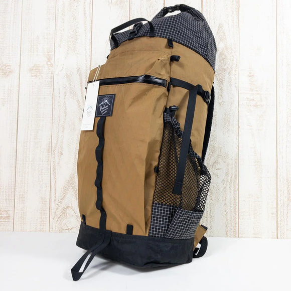 【OneSize ベージュ系】 Rawlow Mountain Works ( ロウロウマウンテンワークス ) バンビ エックスパック エディション Bambi X-Pac Edition デイパック バックパック Coyote デイパック 容量【～29L】 バック - 【公式】2ndGEAR（セカンドギア）Webショップ【登山用品・アウトドア用品専門 買取販売店】