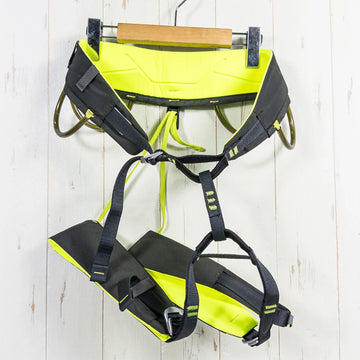 【M グレー系】 Camp ( カンプ ) エナジー CR3 Energy CR3 シットハーネス クライミングハーネス ロッククライミングギア z00052788  ロッククライミングギア
