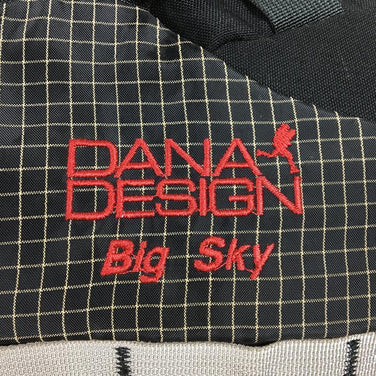 【M/L ブラック系】 Dana Design ( デイナデザイン ) ビッグスカイ Big Sky テクノーラ リップストップナイロン アメリカ製 バックパック デイパック ブランド消滅 生産終了モデル 入手困難 Technora Ripstop Nylo - 【公式】2ndGEAR（セカンドギア）Webショップ【登山用品・アウトドア用品専門 買取販売店】