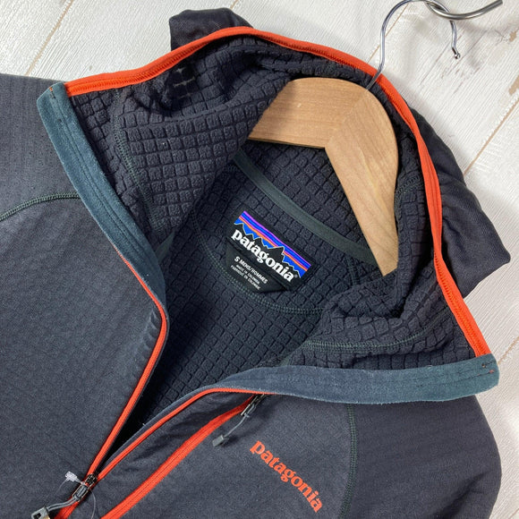 【Men's S グレー系】 2016 Patagonia ( パタゴニア ) R1 フーディ R1 Hoody ポリエステル ウェア トップス アウター ジャケット フリース z00059788  フリース アウター ジャケット トップス ウェア