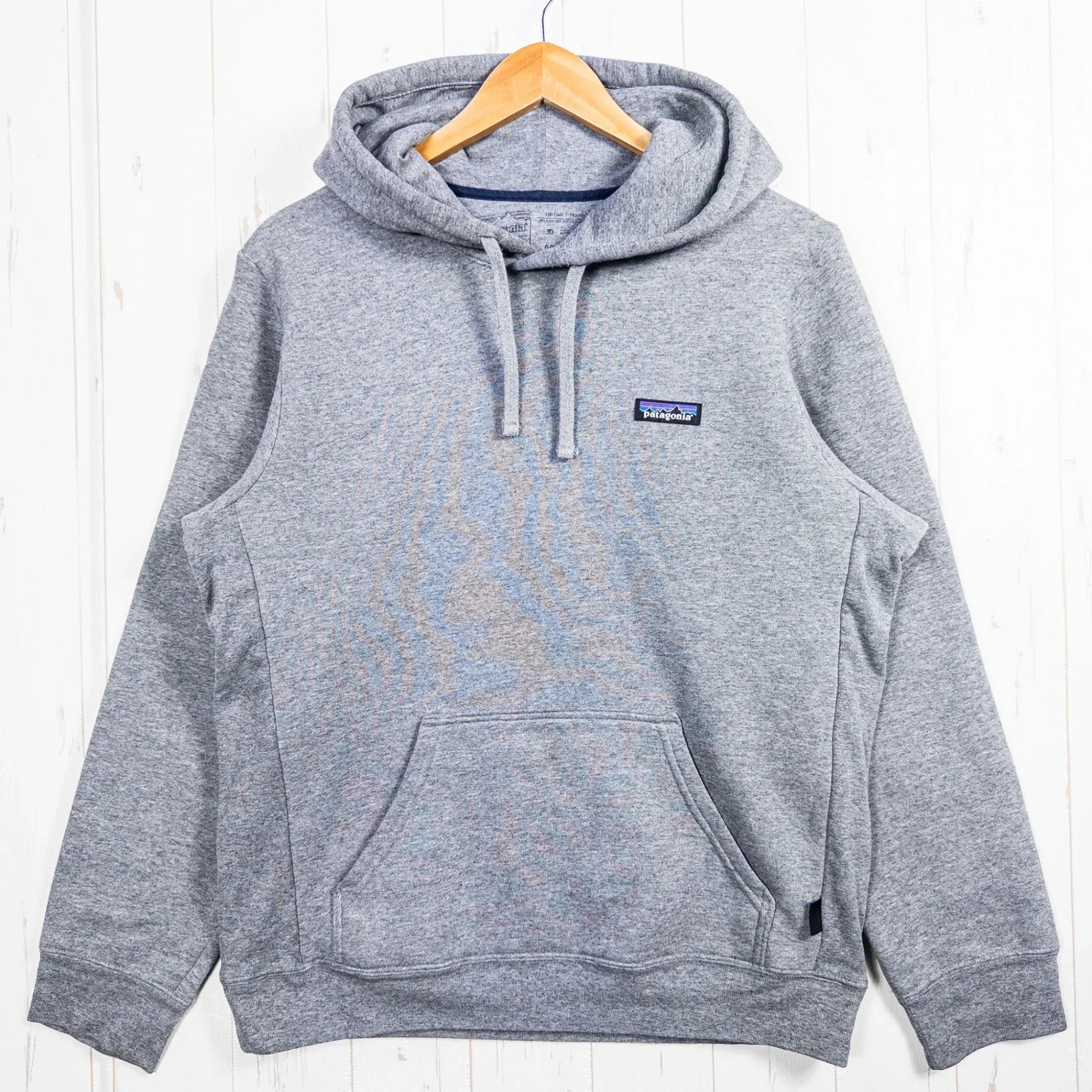 【Men's S グレー系】 Patagonia ( パタゴニア ) P-6 ラベル アップライザル フーディ P-6 Label Uprisal Hoody ポリエステル 39621 International Men's GLH フリース アウター ジャケット - 【公式】2ndGEAR（セカンドギア）Webショップ【登山用品・アウトドア用品専門 買取販売店】
