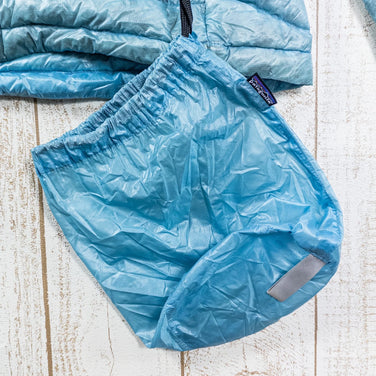 【Women's XS ブルー系】 2012 Patagonia ( パタゴニア ) ウルトラライト ダウン フーディ Ultralight Down Hoody ダウン ウェア トップス アウター ジャケット ダウンインサレーション z00051009 ダウンインサ - 【公式】2ndGEAR（セカンドギア）Webショップ【登山用品・アウトドア用品専門 買取販売店】