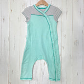 【Baby's 18M グリーン系】 Patagonia ( パタゴニア ) オーガニックコットン ストライプ ロンパース Organic Cotton Stripe Romper オーガニックコットン ウェア オールインワン つなぎ z00059876  オールインワン
