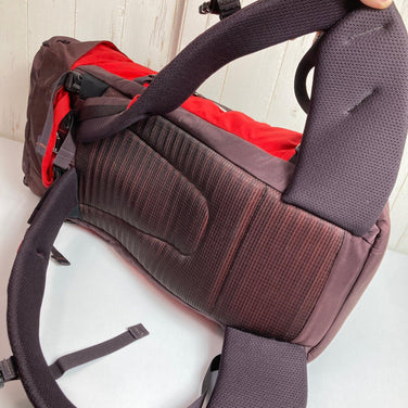 【S/M レッド系】 2015 Patagonia ( パタゴニア ) スノー ドリフター パック Snow Drifter Pack 40L Deep Mahogany / DPMH ナイロン バッグ ストレージ バックパック デイパック 容量【～29L - 【公式】2ndGEAR（セカンドギア）Webショップ【登山用品・アウトドア用品専門 買取販売店】