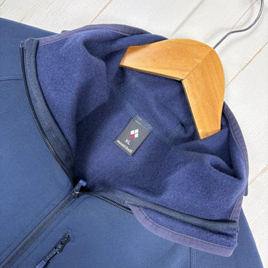 Montbell Trail Action Parka, Women's XL, Navy. This nylon fleece jacket is a perfect outerwear piece. Product code: z00055362.