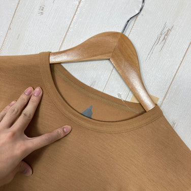 【Unisex M ベージュ系】 HERENESS（ヒアネス） ドライ ウール ティーシャツ ロングスリーブ DRY WOOL T-SHIRT LONG SLEEVE ウール混 / NIKKE AXIO ウール ウェア トップス インナー シャツ ロングスリーブTシャ