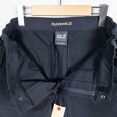 男士小号黑色 Jackwolfskin JP Urban Climb 裤，尼龙软壳长裤 (z00053111)。