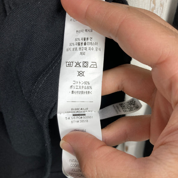 【Men's XS ブラック系】 2026 Patagonia ( パタゴニア ) メンズ ロングスリーブ P-6 ロゴ レスポンシビリティー Men's Long-Sleeved P-6 Logo Responsibili-Tee リサイクル素材100% コットン