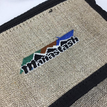 【OneSize ベージュ系】Manastash ( マナスタッシュ ) トラベラー ネック ウォレット ヘンプ製 生産終了モデル 入手困難 ショルダーバッグ バッグ ストレージ - 【公式】2ndGEAR（セカンドギア）Webショップ【登山用品・アウトドア用品専門 買取販売店】