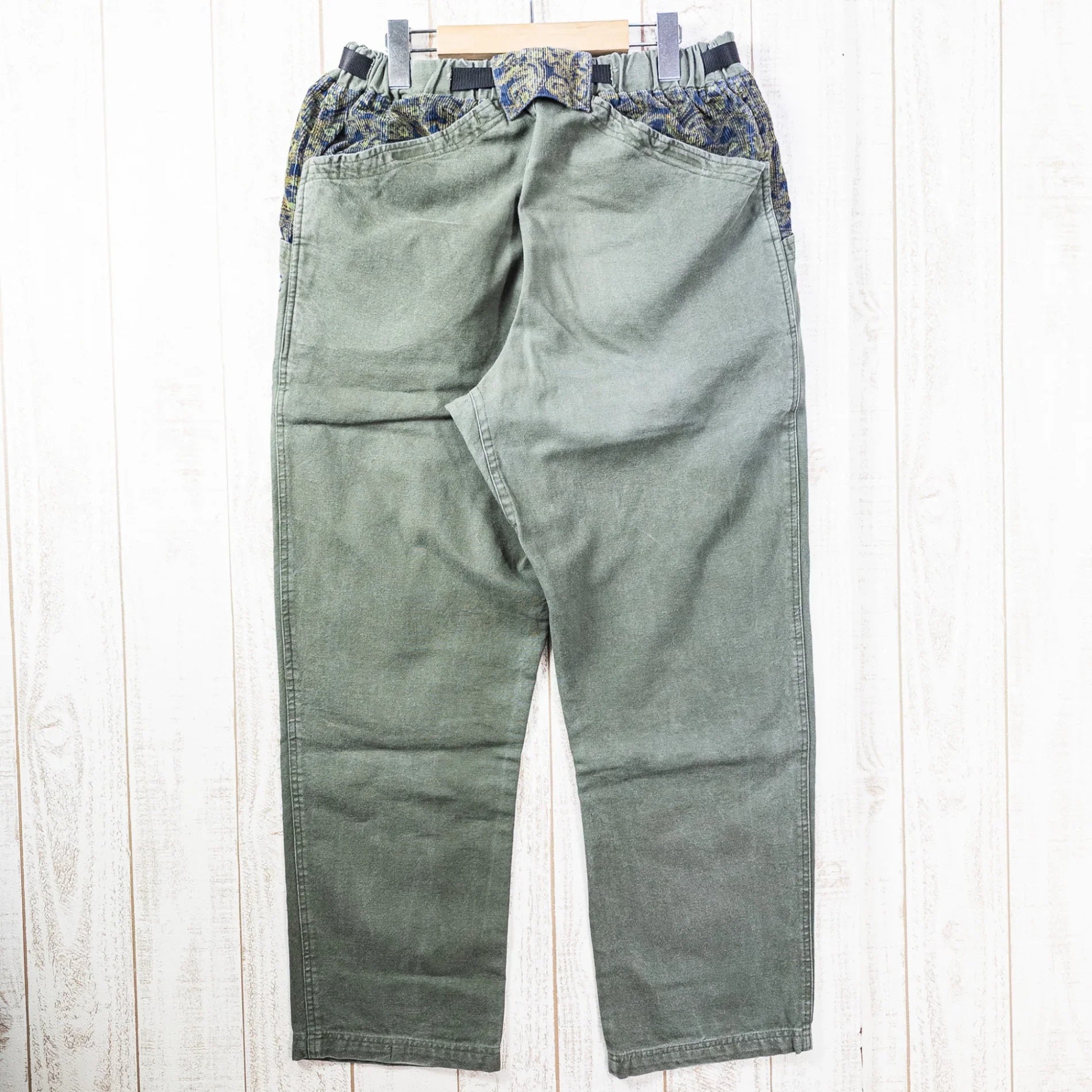 【Men's S グリーン系】 c2000 Last Chance ( ラストチャンス ) クライミングパンツ Climbing Pants 生産終了モデル 入手困難 ライトダック×ペイズリー柄コーデュロイ コットン ウェア ボトムス ロングパンツ コットン z00 - 【公式】2ndGEAR（セカンドギア）Webショップ【登山用品・アウトドア用品専門 買取販売店】