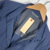 男款 Teton Bros Journey 衬衫，L 码，海军蓝。这款短袖合成尼龙衬衫非常适合用作内衣或上衣。产品编号：z00053739。