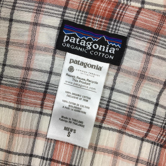 【Men's S オレンジ系】 Patagonia ( パタゴニア ) ロングスリーブ エーシー ステアーズマン シャツ Long-Sleeved A/C Steersman Shirt 生産終了モデル 入手困難 53831 International Men's - 【公式】2ndGEAR（セカンドギア）Webショップ【登山用品・アウトドア用品専門 買取販売店】