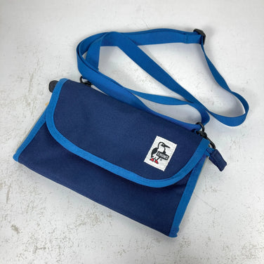 【OneSize ネイビー系】 Chums ( チャムス ) エコ ベローズ ポケットブック ショルダー Eco Bellows Pocketbook Shoulder ポリエステル バッグ ストレージ サコッシュポーチ z00059153  サコッシュポーチ バッ