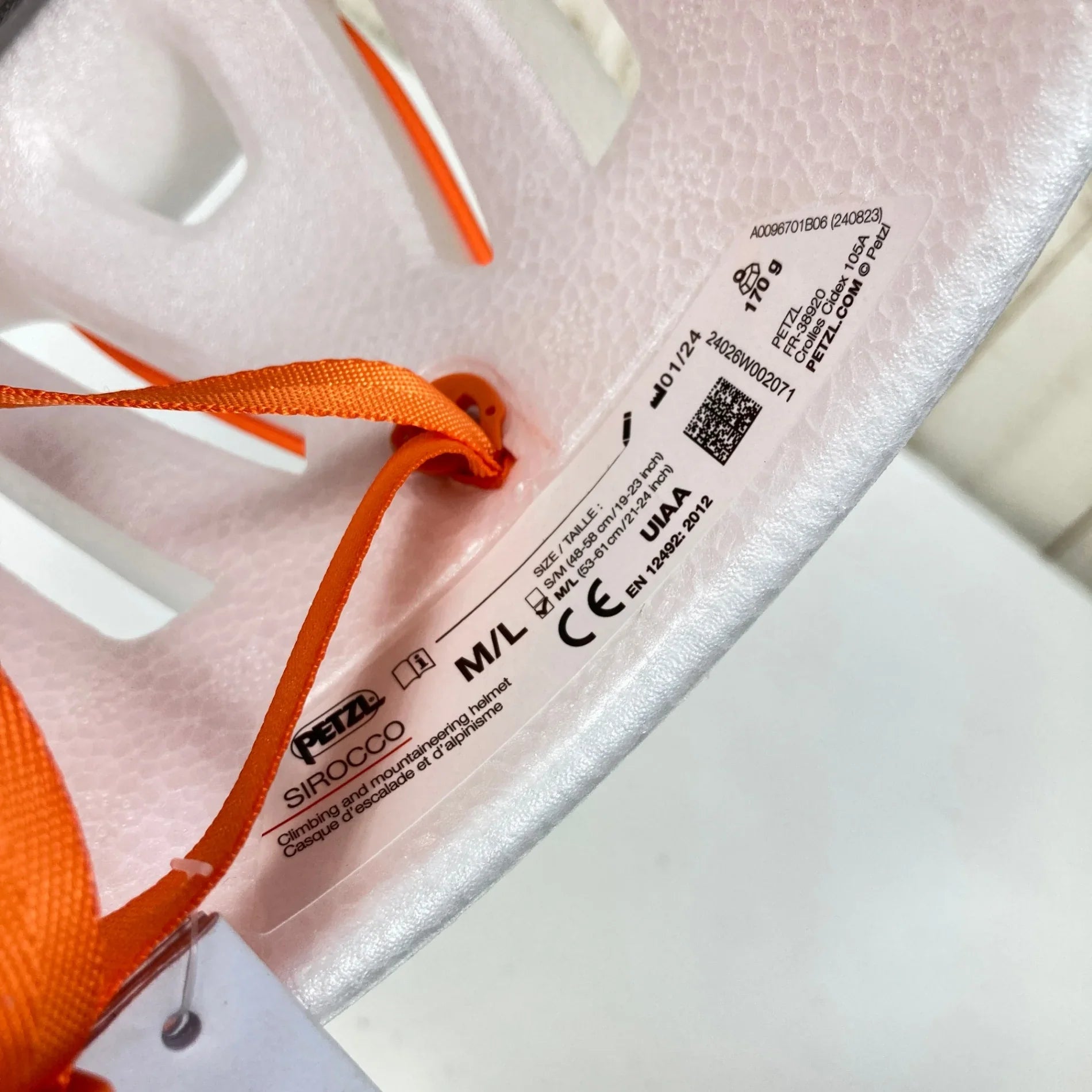 【M/L ホワイト系】 Petzl ( ペツル ) シロッコ ヘルメット z00051022 ヘルメット - 【公式】2ndGEAR（セカンドギア）Webショップ【登山用品・アウトドア用品専門 買取販売店】