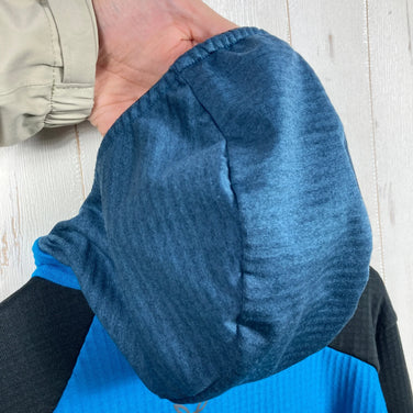 Montura Men's Stretch Color Hoody Jacket, Size Small, Blue. Polyester fleece outerwear jacket with Polartec Power Grid (z000).