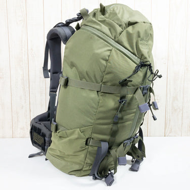 【Unisex OneSize グリーン系】 Mystery Ranch ( ミステリーランチ ) テラフレーム スリージップ 50 Terra Frame 3-Zip 50 ナイロン Unisex Loden 容量【30L～54L】 バックパック バッグ ストレージ - 【公式】2ndGEAR（セカンドギア）Webショップ【登山用品・アウトドア用品専門 買取販売店】