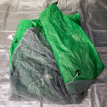 【OneSize グリーン系】 Anti Gravity Gear ( アンチグラビティギア ) 10フィート タープテント 10’ Tarp Tent ケリー・グリーン ナイロン キャンピングギア テント 山岳テント z00051666 ケリー・グリーン 山岳テン - 【公式】2ndGEAR（セカンドギア）Webショップ【登山用品・アウトドア用品専門 買取販売店】