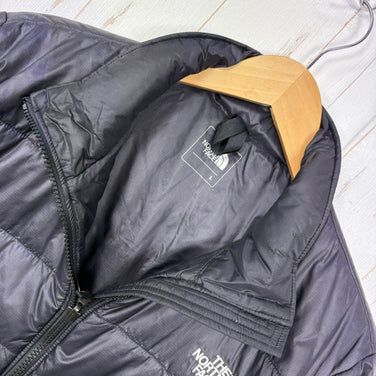 【Men's L ブラック系】 The North Face ( ザ・ノースフェイス ) ライトウェイト シンセティック インサレーション ジャケット Lightweight Synthetic Insulation Jacket 化繊ダウン ウェア トップス アウ