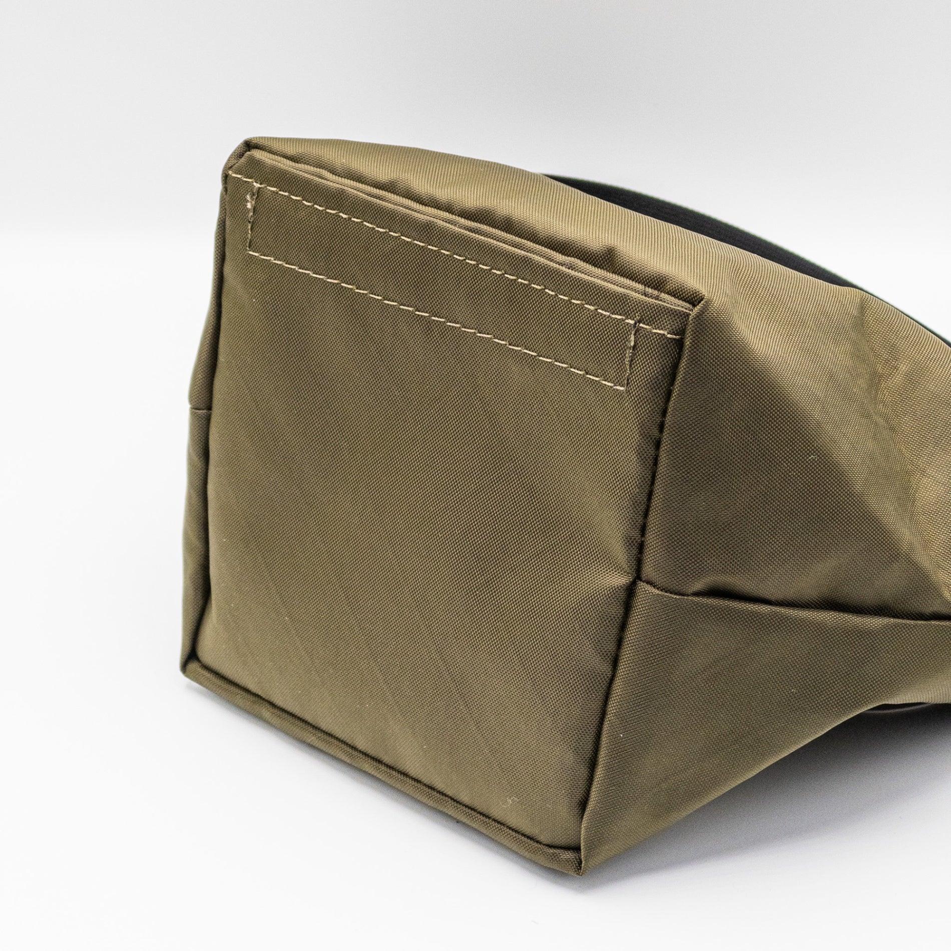 【OneSize グリーン系】 Okara ( オカラ ) トムテ エコパック Tomte ECOPAK オリーブ ナイロン バッグ ストレージ サコッシュポーチ ECO PAK EPX200 ( エコパック EPX200 ) z00052125 オリーブ サコッシ - 【公式】2ndGEAR（セカンドギア）Webショップ【登山用品・アウトドア用品専門 買取販売店】