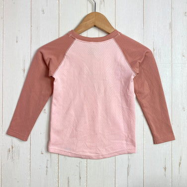 【Baby's 4T ピンク系】 2020 Patagonia ( パタゴニア ) キャプリーン ミッドウェイト ヘンリー Capilene Midweight Henley FRRS ポリエステル ウェア トップス インナー シャツ ロングスリーブTシャツ クルーネ