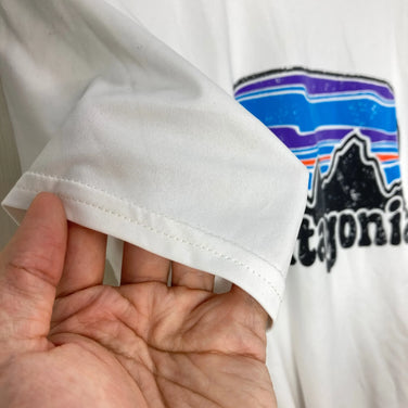 【Women's S ホワイト系】 2021 Patagonia ( パタゴニア ) キャプリーン クール デイリー グラフィック シャツ Capilene Cool Daily Graphic Shirt ポリエステル ウェア トップス インナー シャツ ショートスリ