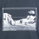 The North Face 男式中号黑色短袖三色渐变 T 恤，春夏，涤纶，圆领，汗衫，上衣，短袖 T 恤
