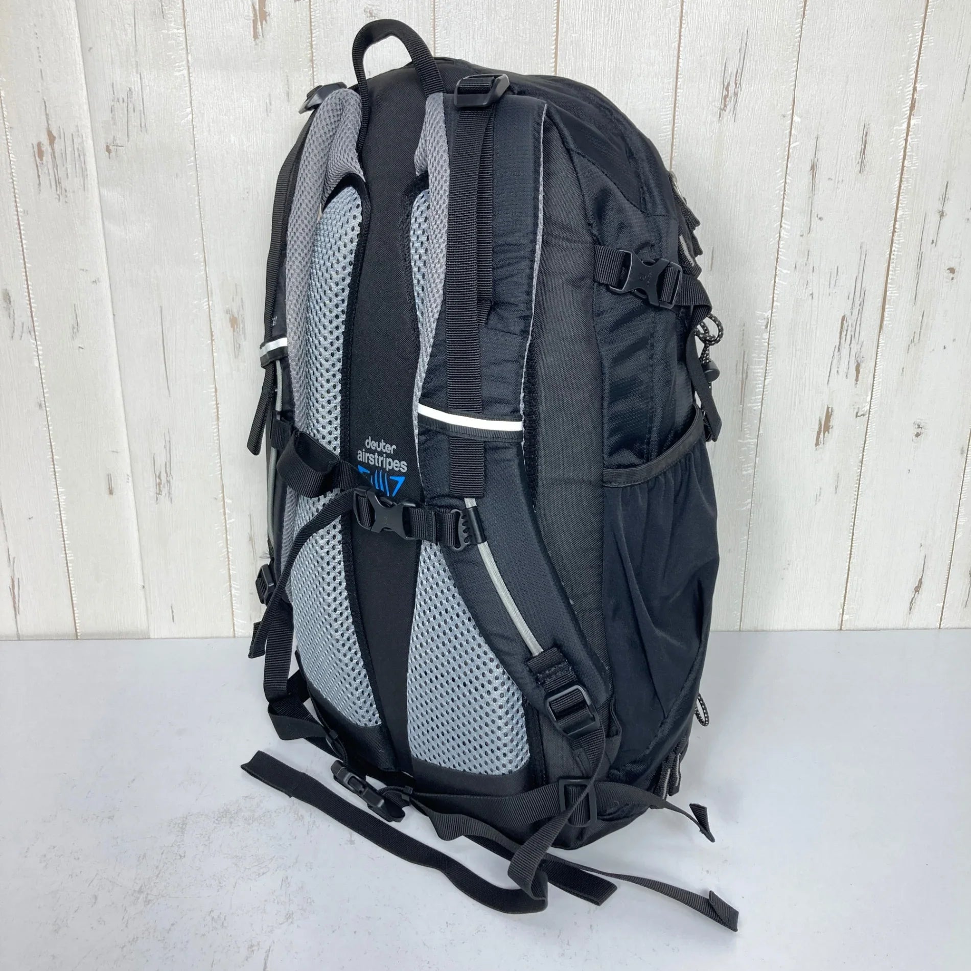 Unisex OneSize ブラック系】 Deuter ( ドイター ) スパイダー 25 