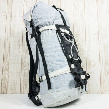 【M ホワイト系】 Hyperlite Mountain Gear Hmg ( ハイパーライトマウンテンギア ) 2400 アイス パック 2400 Ice Pack 生産終了モデル 入手困難 旧タグ 40L バッグ ストレージ バックパック 容量【30 - 【公式】2ndGEAR（セカンドギア）Webショップ【登山用品・アウトドア用品専門 買取販売店】