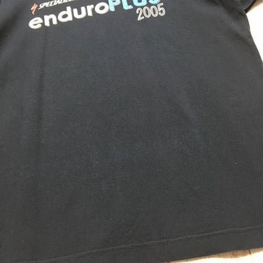 【Men's L ブラック系】 Karrimor ( カリマー ) エンデューロプラス2005 Enduro Plus 2005 スポンサー Tシャツ スペシャライズド ガーミン トピーク 等 入手困難 Men's 化繊 ショートスリーブTシャツ クルーネック イ - 【公式】2ndGEAR（セカンドギア）Webショップ【登山用品・アウトドア用品専門 買取販売店】