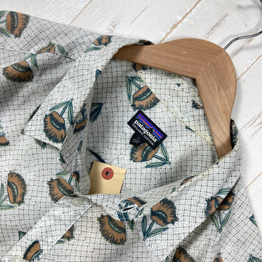 【Men's XL ホワイト系】 2023 Patagonia ( パタゴニア ) ゴー トゥ シャツ Go To Shirt SMRW オーガニックコットン ウェア トップス インナー シャツ ショートスリーブシャツ 化繊 z00059987 SMRW 化繊 ショー