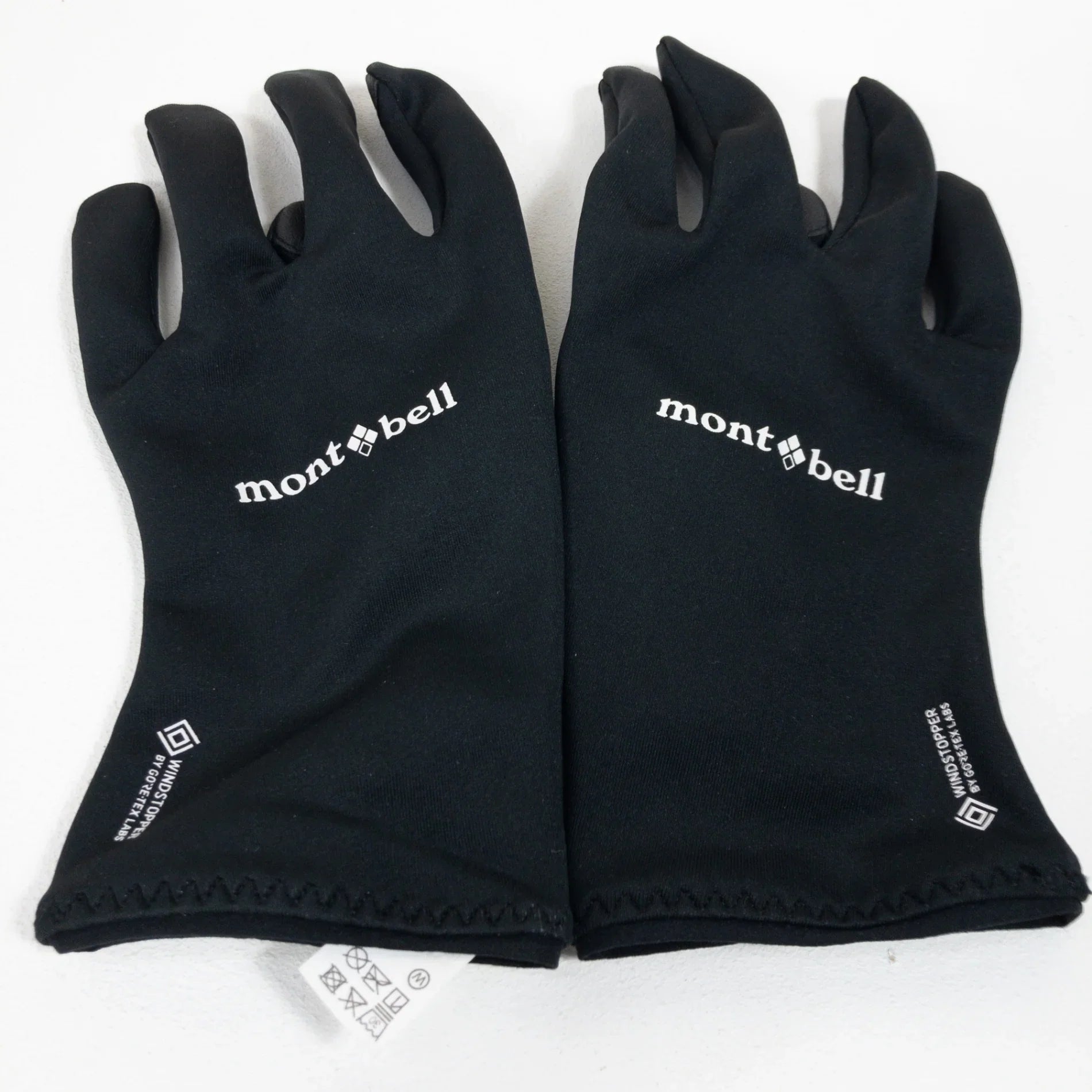 【Unisex L ブラック系】 Montbell ( モンベル ) ウィンドストッパー ライトトレッキンググローブ WINDSTOPPER Light Trekking Glove ポリエステル ウェア ウェア小物 グローブ 手袋 GORE-TEX Windstop - 【公式】2ndGEAR（セカンドギア）Webショップ【登山用品・アウトドア用品専門 買取販売店】