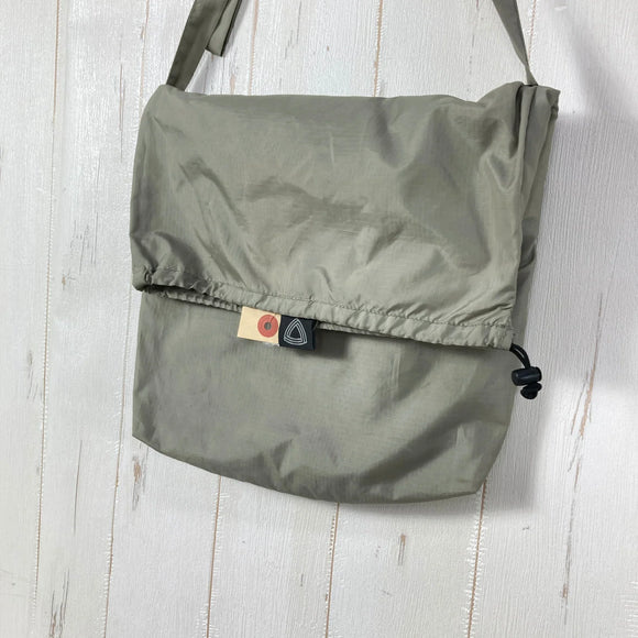 【OneSize グレー系】 Trail Bum ( トレイルバム ) タートル Turtle ハイカーサコッシュ ポリエステル バッグ ストレージ サコッシュポーチ z00061566  サコッシュポーチ バッグ ストレージ