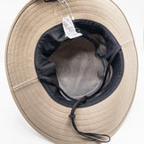 The North Face GORE-TEX 帽子，男女通用，小号，米色。这款 GORE-TEX 帽子采用尼龙材质，非常适合头饰和其他户外活动。(z00053072)