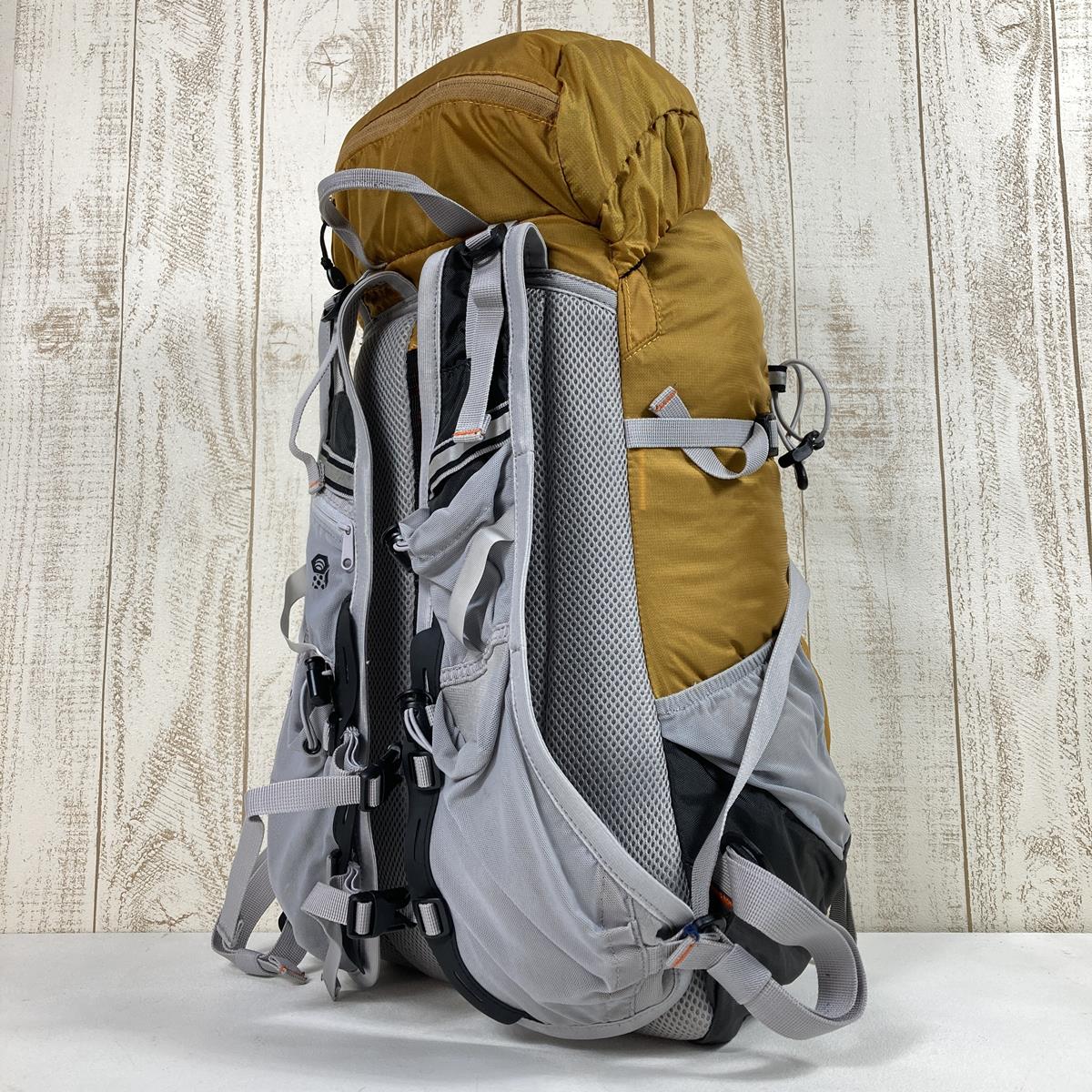 【OneSize オレンジ系】 Mountain Hardwear ( マウンテンハードウェア ) コア 18 Koa 18 ベストパック トレイルランニング ファストハイキング バックパック デイパック 生産終了モデル 入手困難 OE7900  デイパック 容量【