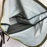 【OneSize グリーン系】 Okara ( オカラ ) ミッテン mitten オリーブ ナイロン バッグ ストレージ バックパック 容量【30L～54L】 ECO PAK EPX200 ( エコパック EPX200 ) z00052134 オリーブ 容量【30 - 【公式】2ndGEAR（セカンドギア）Webショップ【登山用品・アウトドア用品専門 買取販売店】