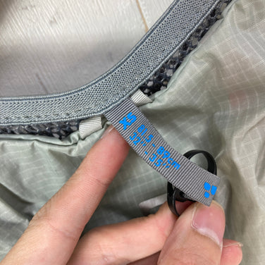 【Unisex XS グレー系】 Salomon ( サロモン ) アクティブ スキン 4 ACTIVE SKIN 4 ポリエステル バッグ ストレージ ランニングベスト ベストパック z00059761  ランニングベスト ベストパック バッグ ストレージ